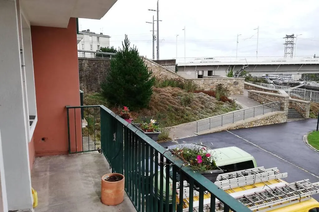 Appartement TROADENN- Appart 2 chambres à Recouvrance- 200m bus/tram- 2 min du centre-ville Brest