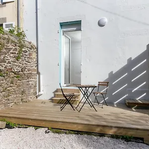 Limestra - Studio Rénové Avec Terrasse Privative En Hypercentre Lit Simple Brest